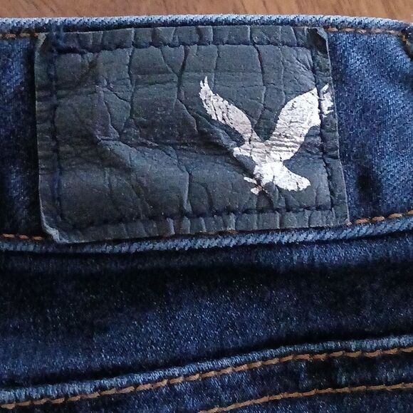 American Eagle Outfitters  360 Super Stretch distressed jeggings  Sz 2 NWOT - Picture 8 of 10